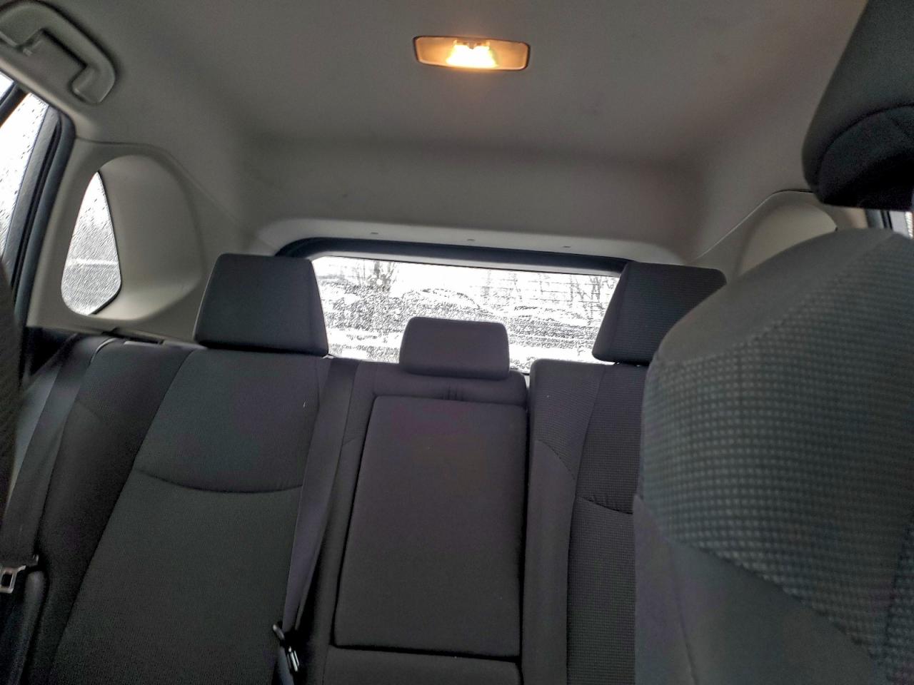 2021 TOYOTA RAV4 LE photo 19
