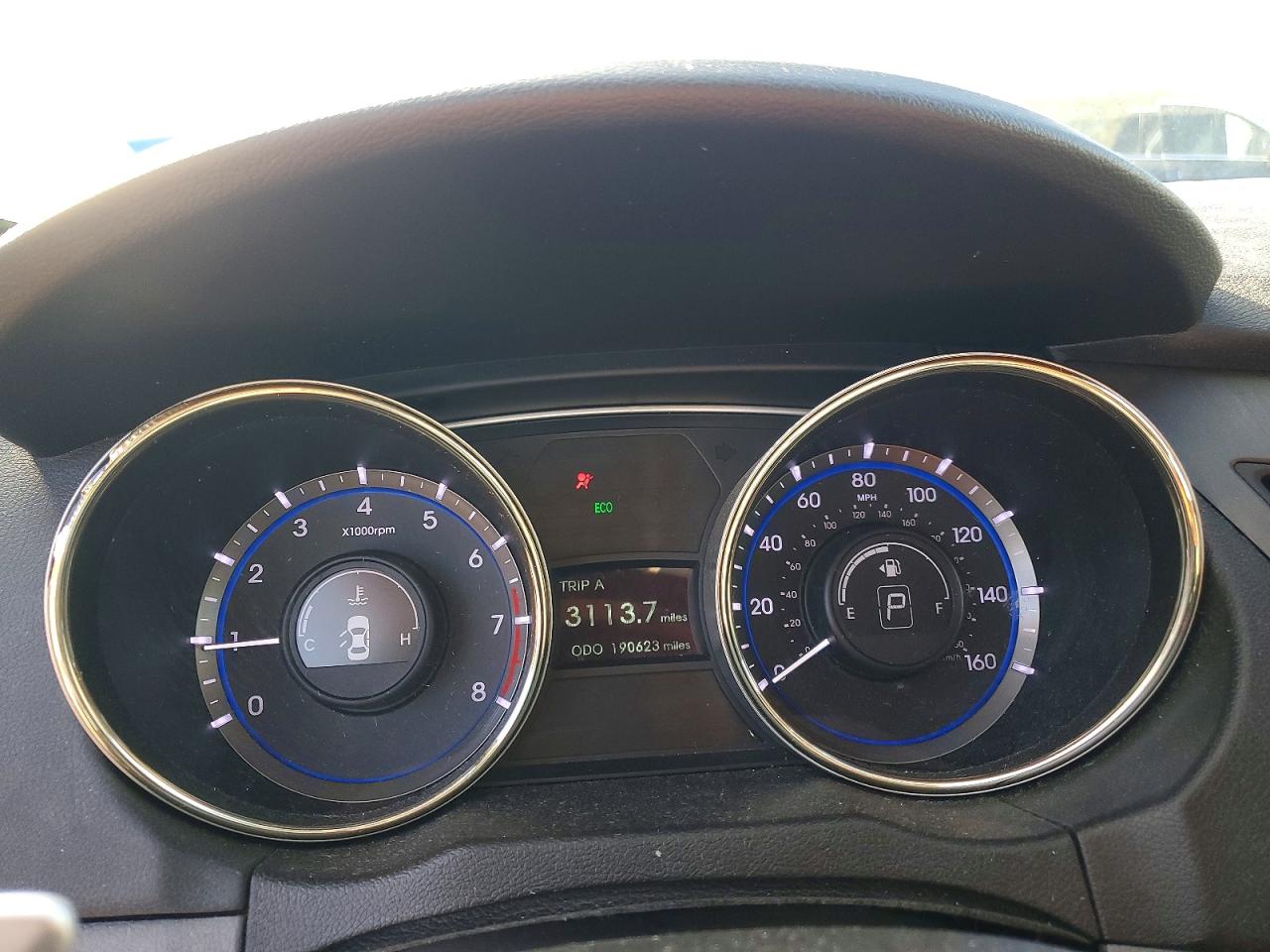 2013 HYUNDAI SONATA SE photo 9