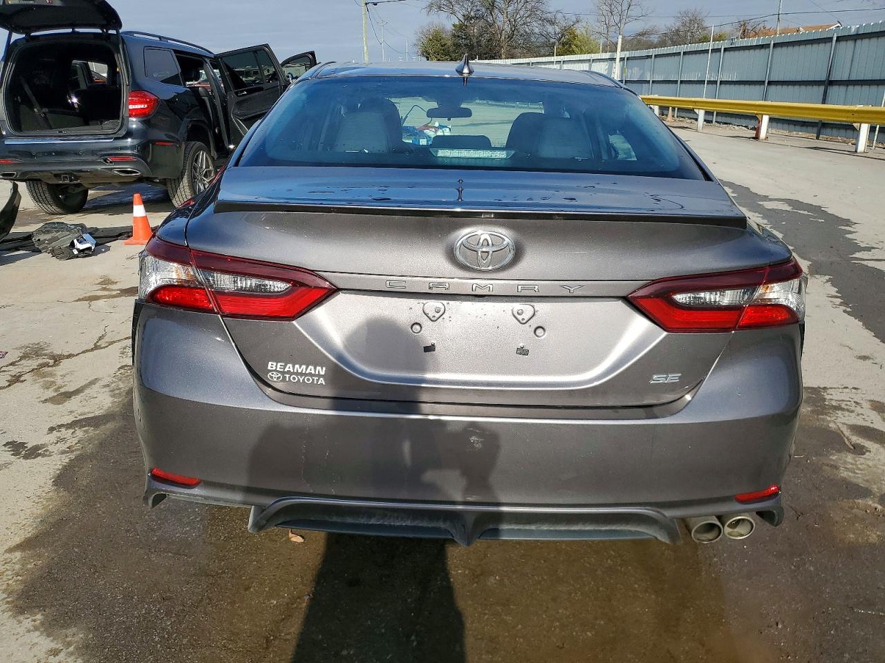 2024 TOYOTA CAMRY SE NIGHT SHADE photo 6