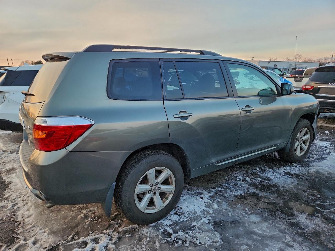 2008 TOYOTA HIGHLANDER photo 3