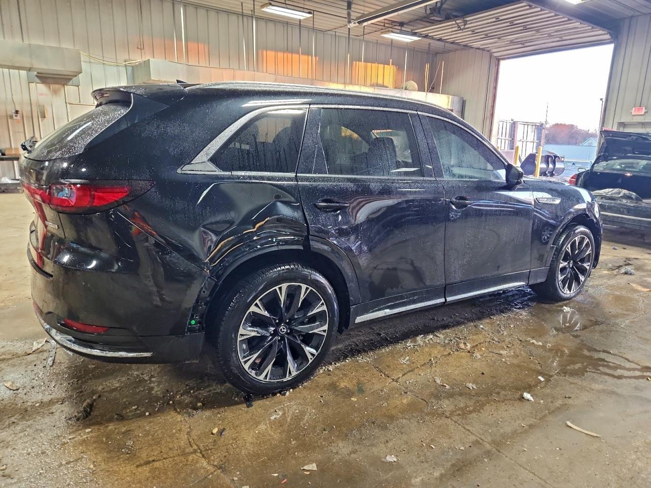 2024 MAZDA CX-90 photo 3
