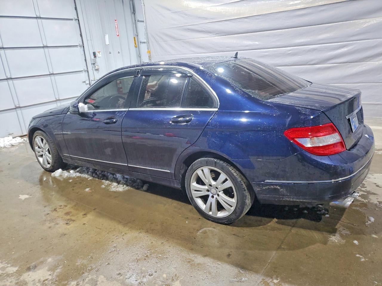 2011 MERCEDES-BENZ C 300 4MATIC photo 2