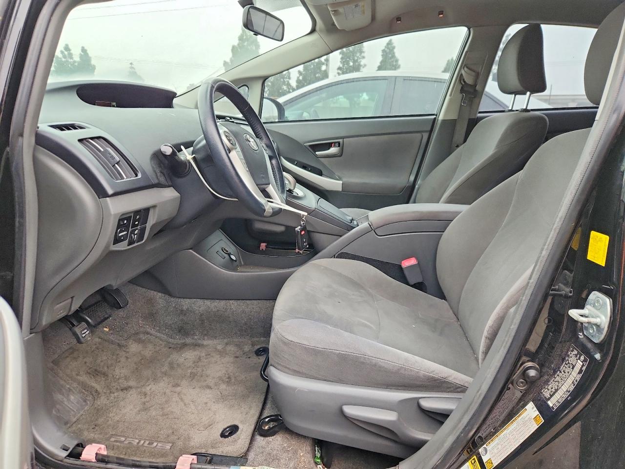 2010 TOYOTA PRIUS photo 7