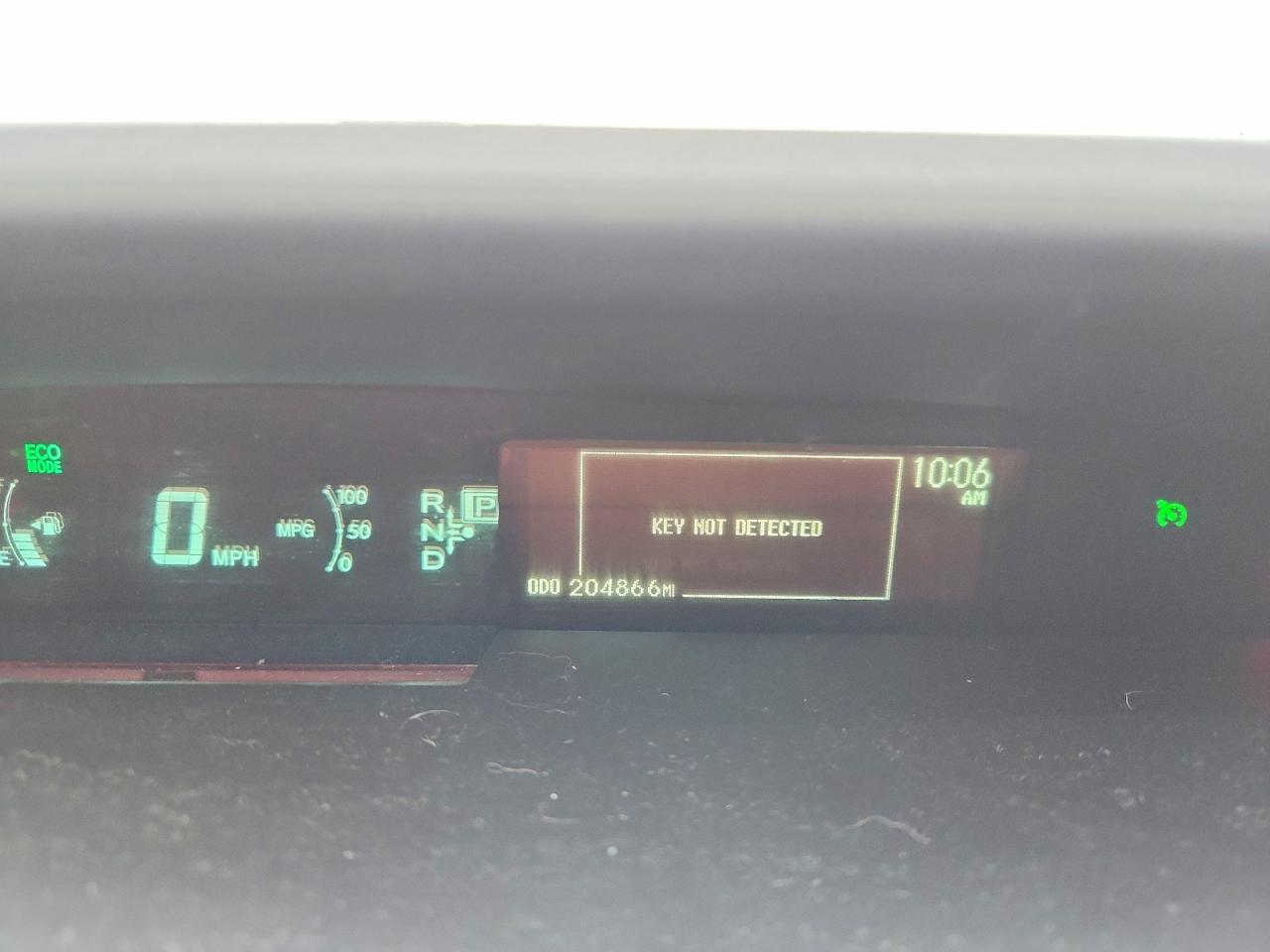 2010 TOYOTA PRIUS photo 9