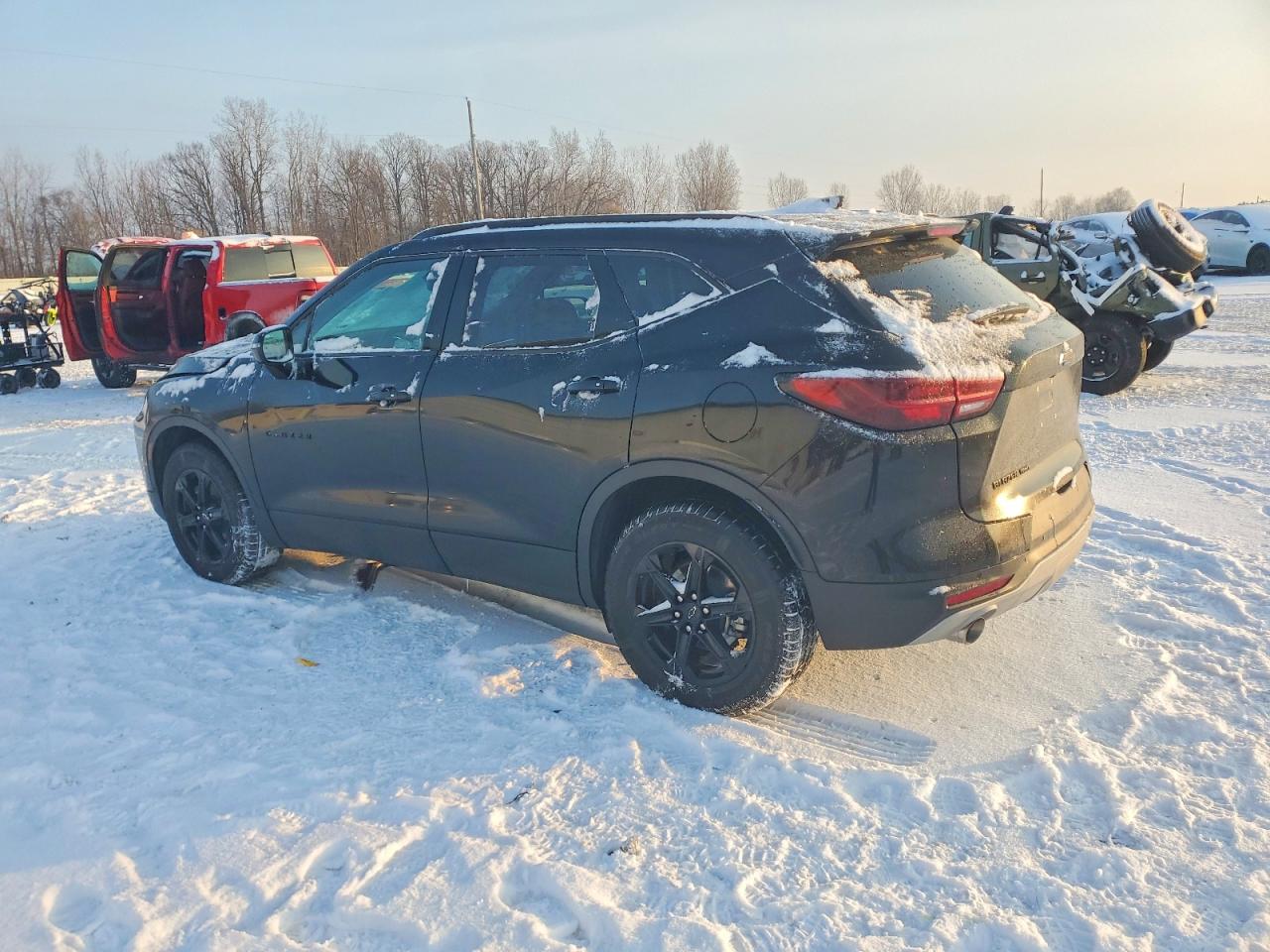 2025 CHEVROLET BLAZER 3LT photo 2