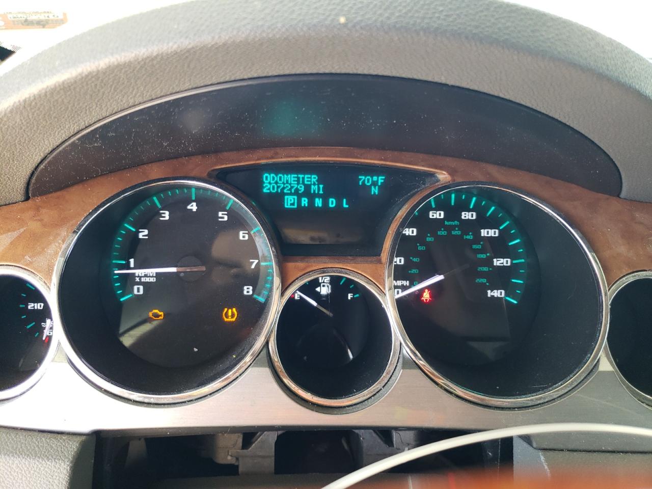 2011 BUICK ENCLAVE CXL photo 9