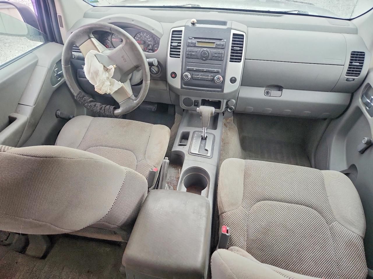 2010 NISSAN FRONTIER CREW CAB SE photo 8