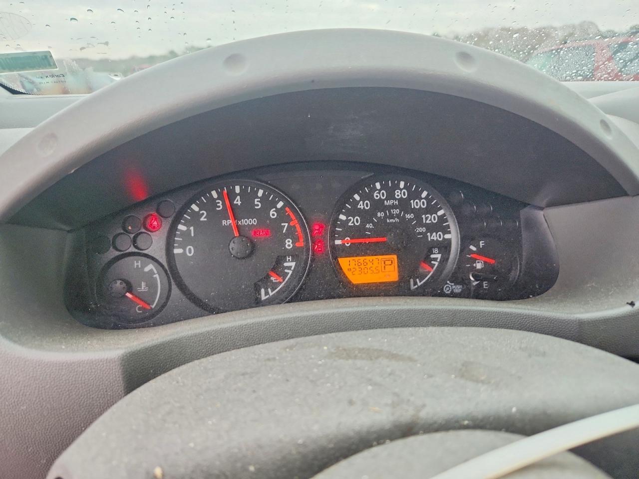 2010 NISSAN FRONTIER CREW CAB SE photo 9
