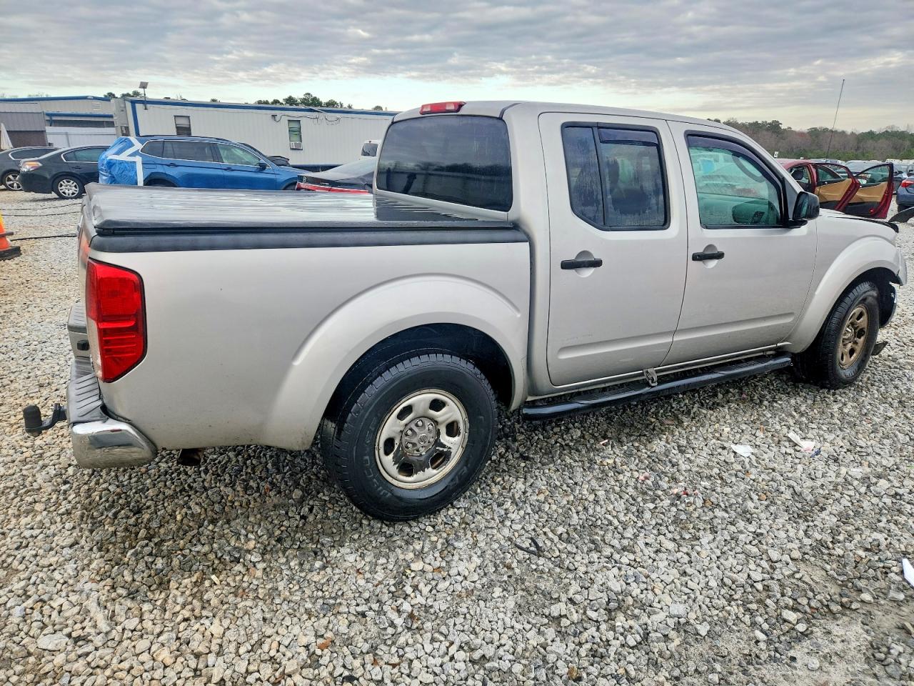 2010 NISSAN FRONTIER CREW CAB SE photo 3