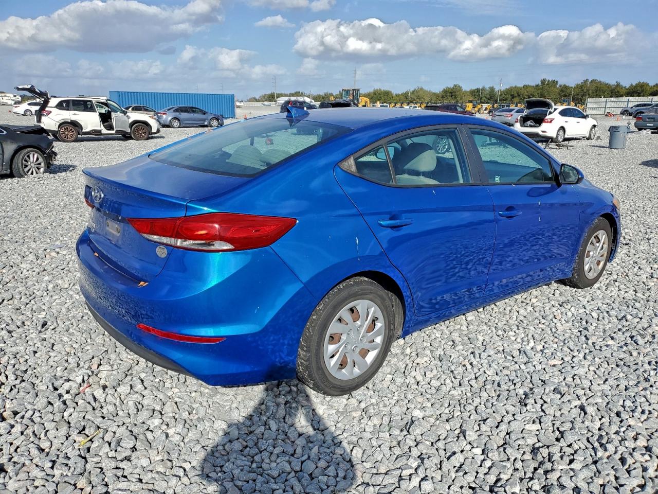2017 HYUNDAI ELANTRA SE photo 3
