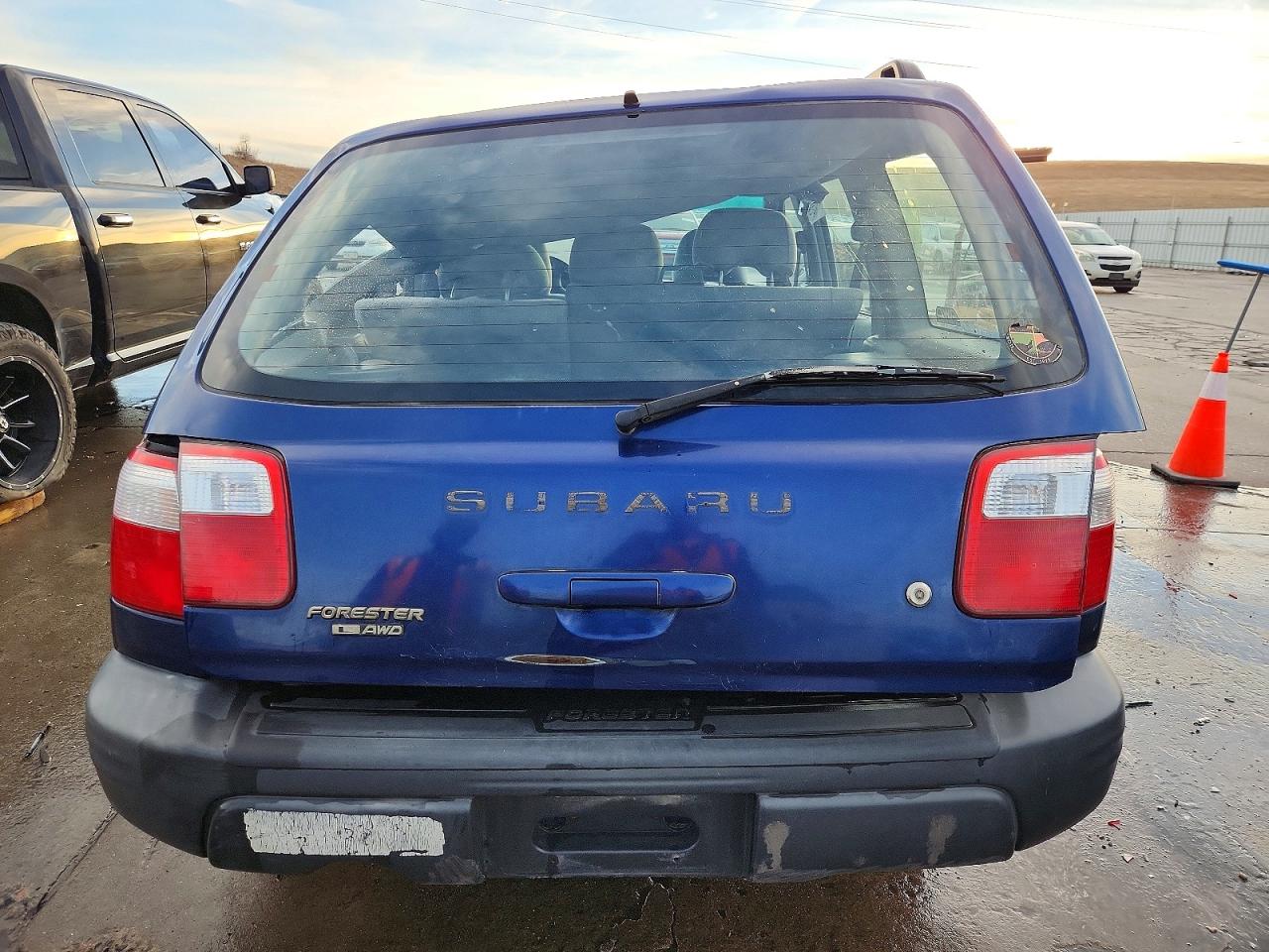 2001 SUBARU FORESTER L photo 6
