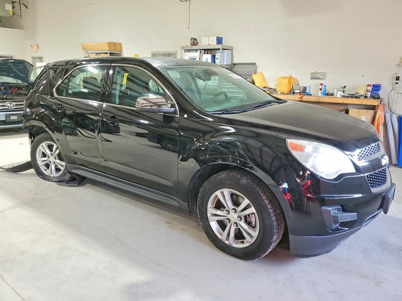 2015 CHEVROLET EQUINOX LS photo 4