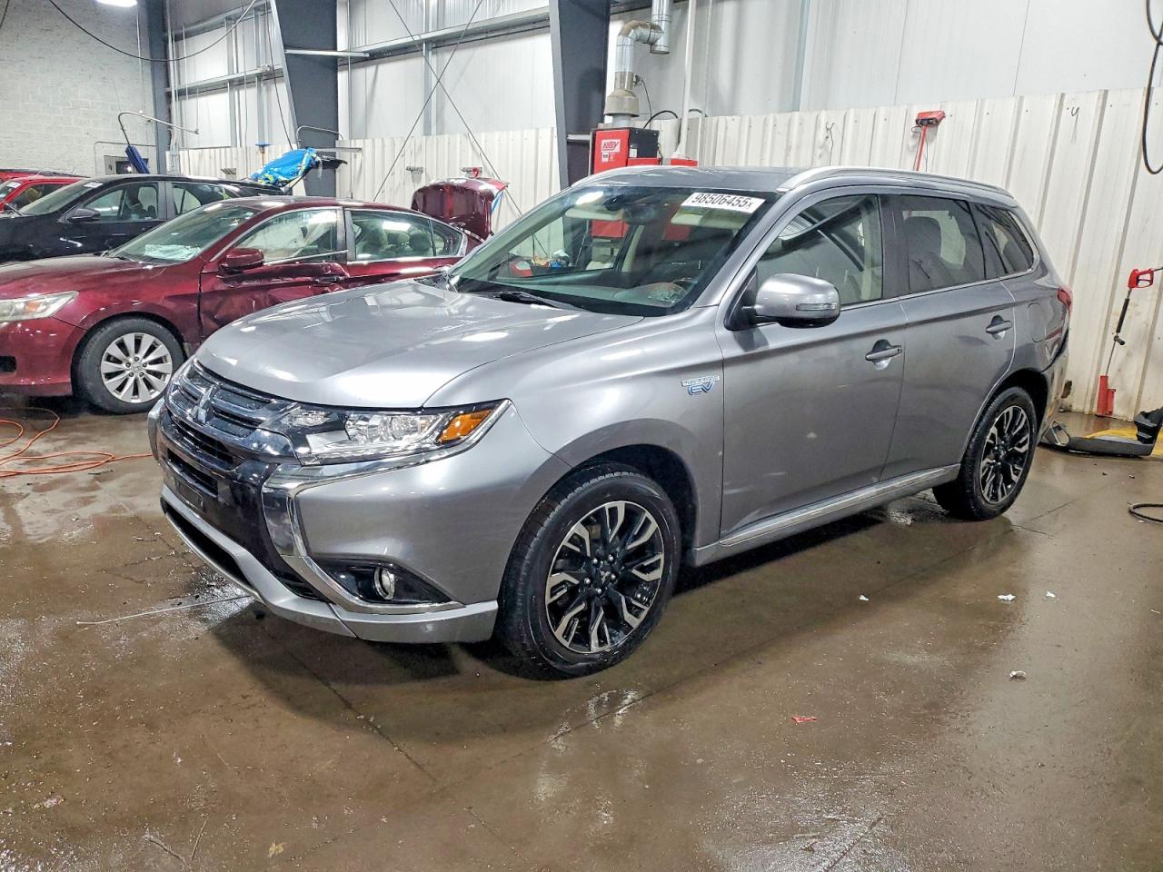 2018 MITSUBISHI OUTLANDER