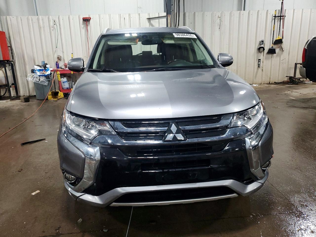 2018 MITSUBISHI OUTLANDER SE photo 5