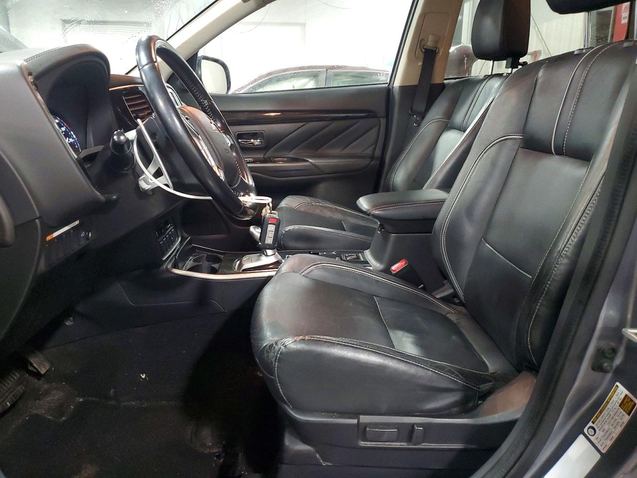 2018 MITSUBISHI OUTLANDER SE photo 7