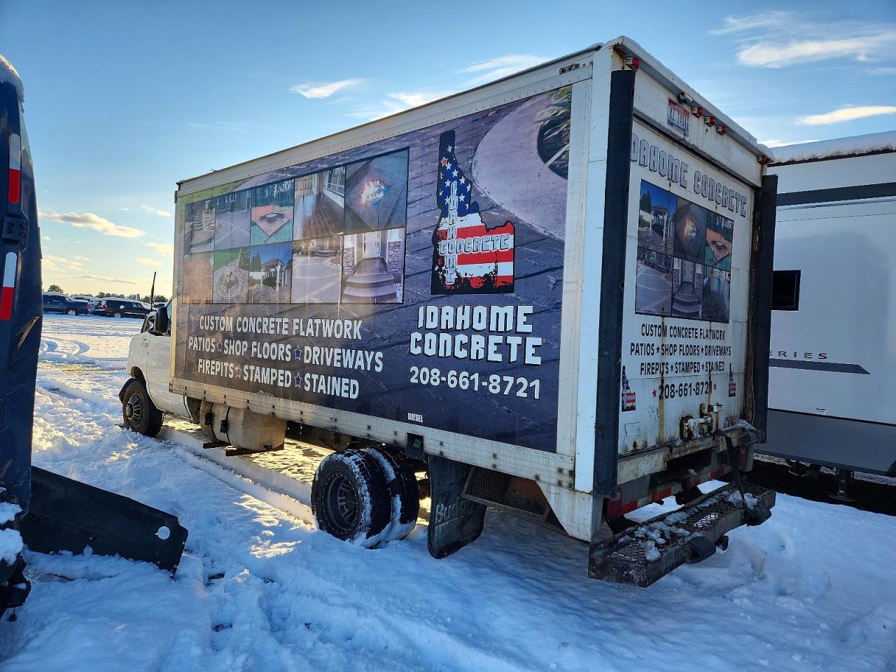 2008 FORD E350 BOX TRUCK photo 2