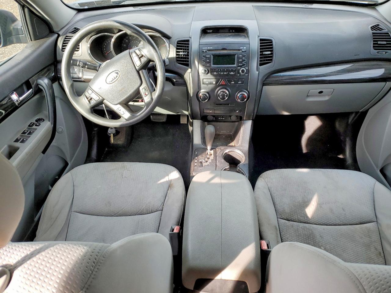 2012 KIA SORENTO BASE photo 8