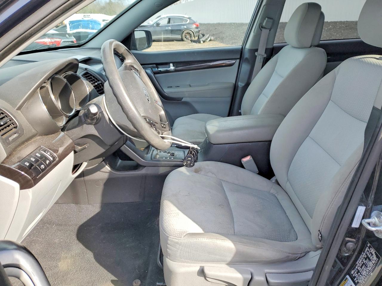 2012 KIA SORENTO BASE photo 7