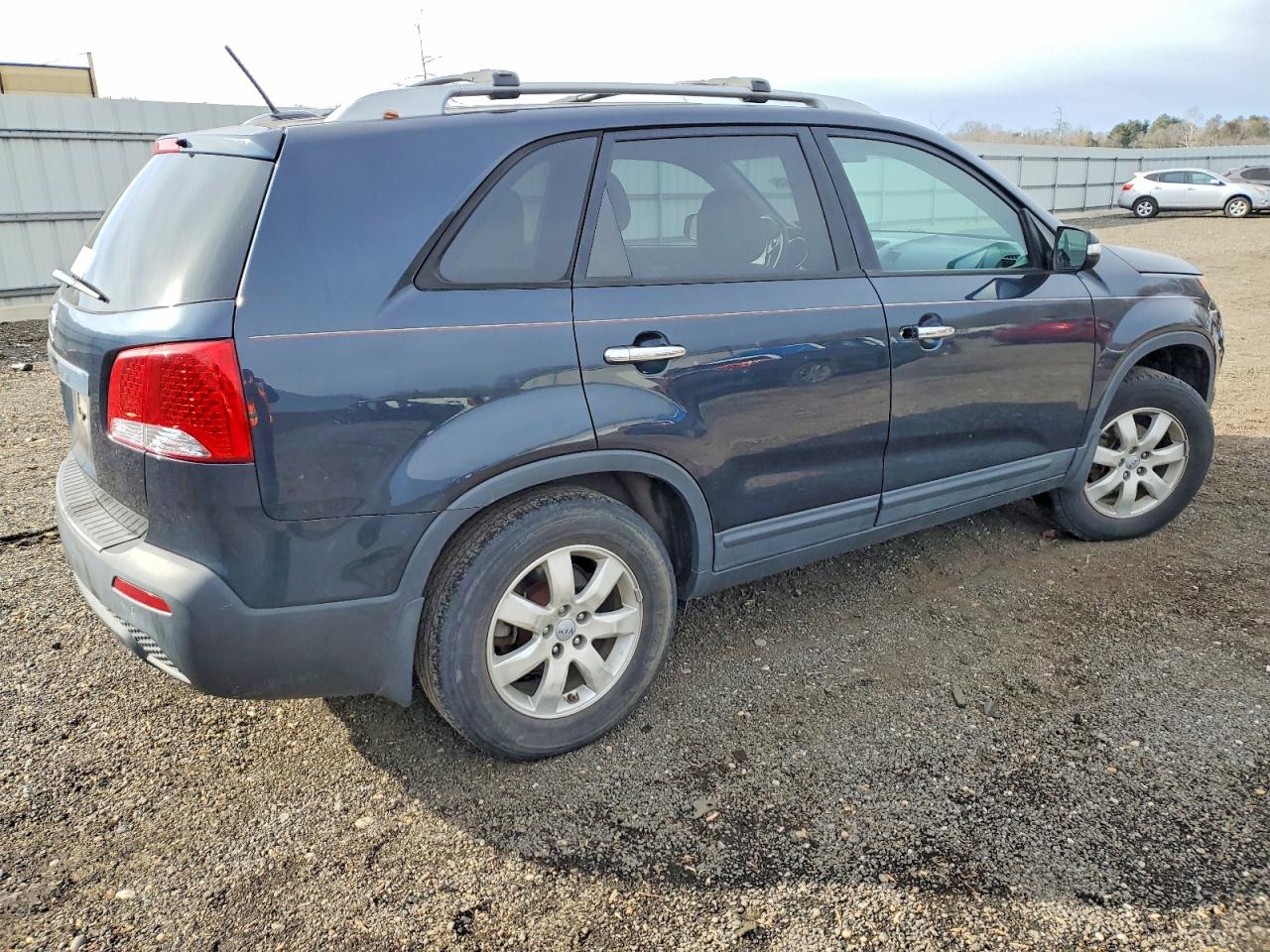 2012 KIA SORENTO BASE photo 3