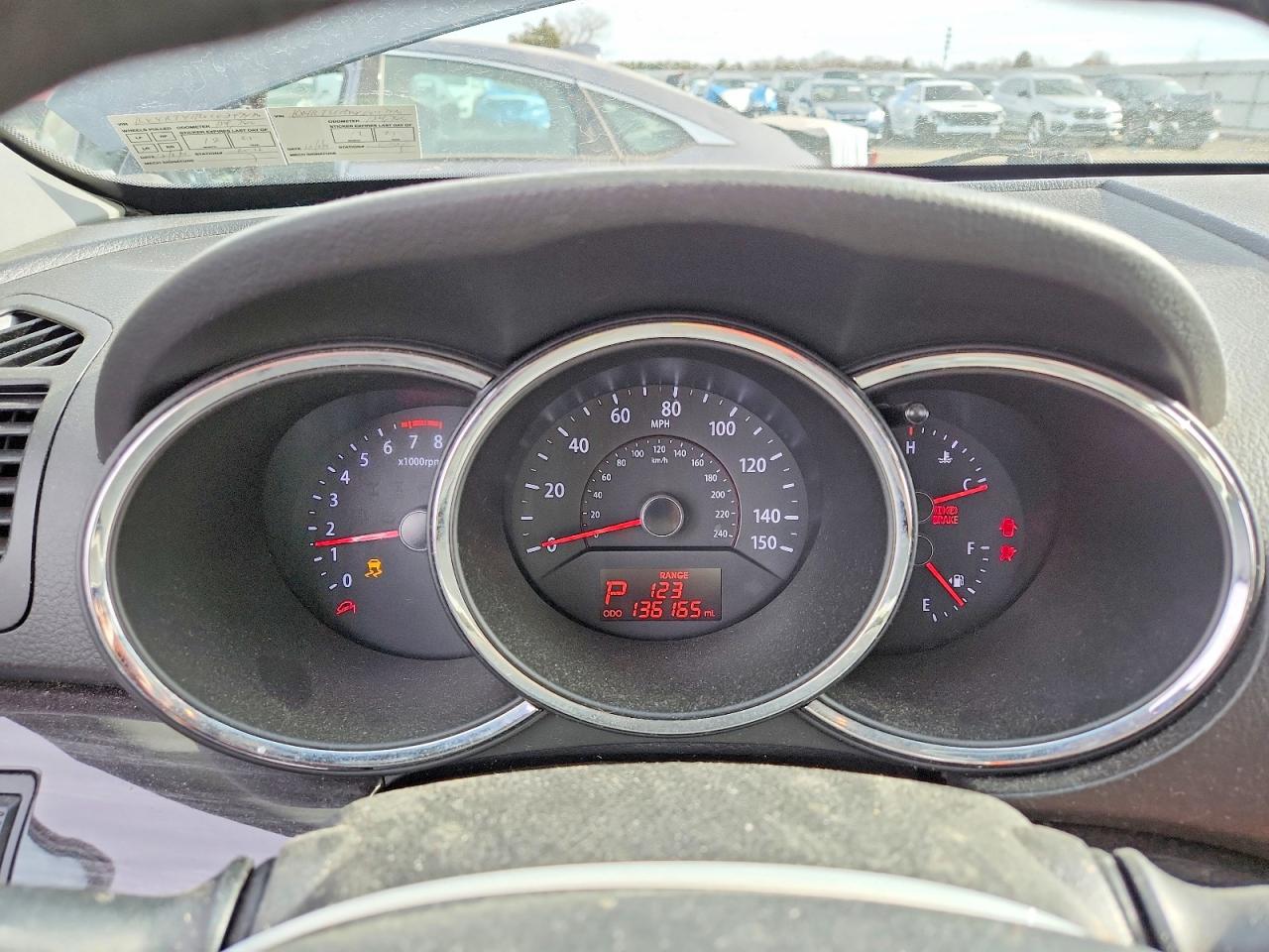 2012 KIA SORENTO BASE photo 9