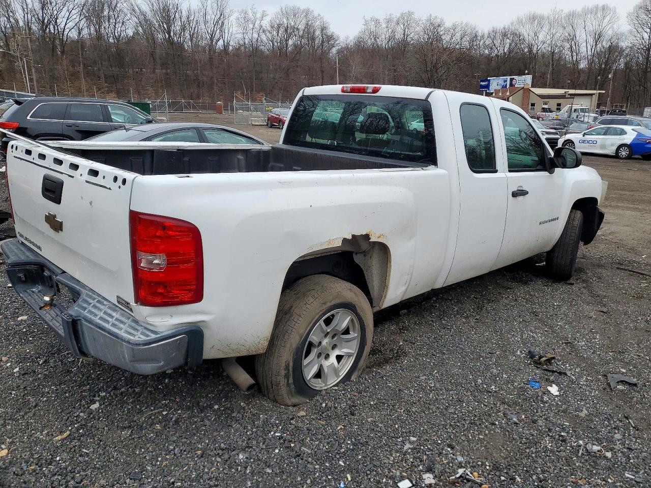 2009 CHEVROLET SILVERADO C1500 photo 3