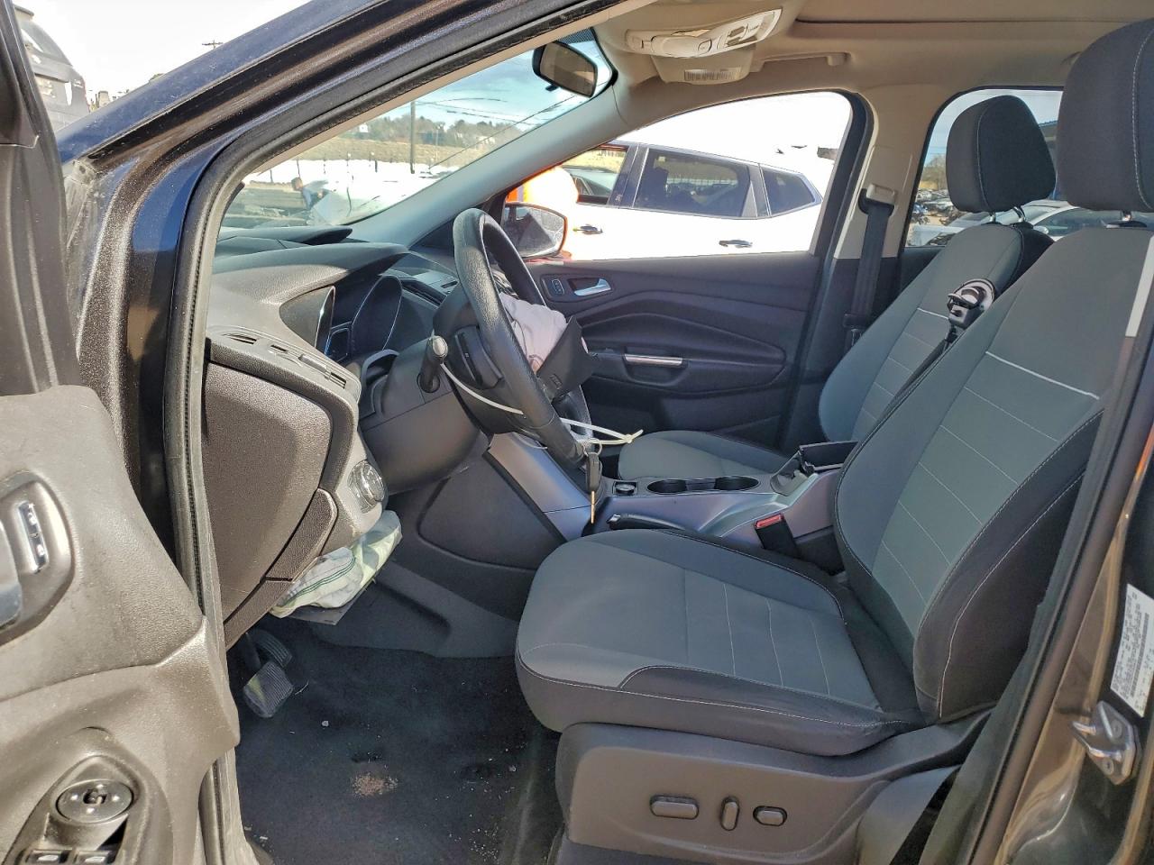 2015 FORD ESCAPE SE photo 7