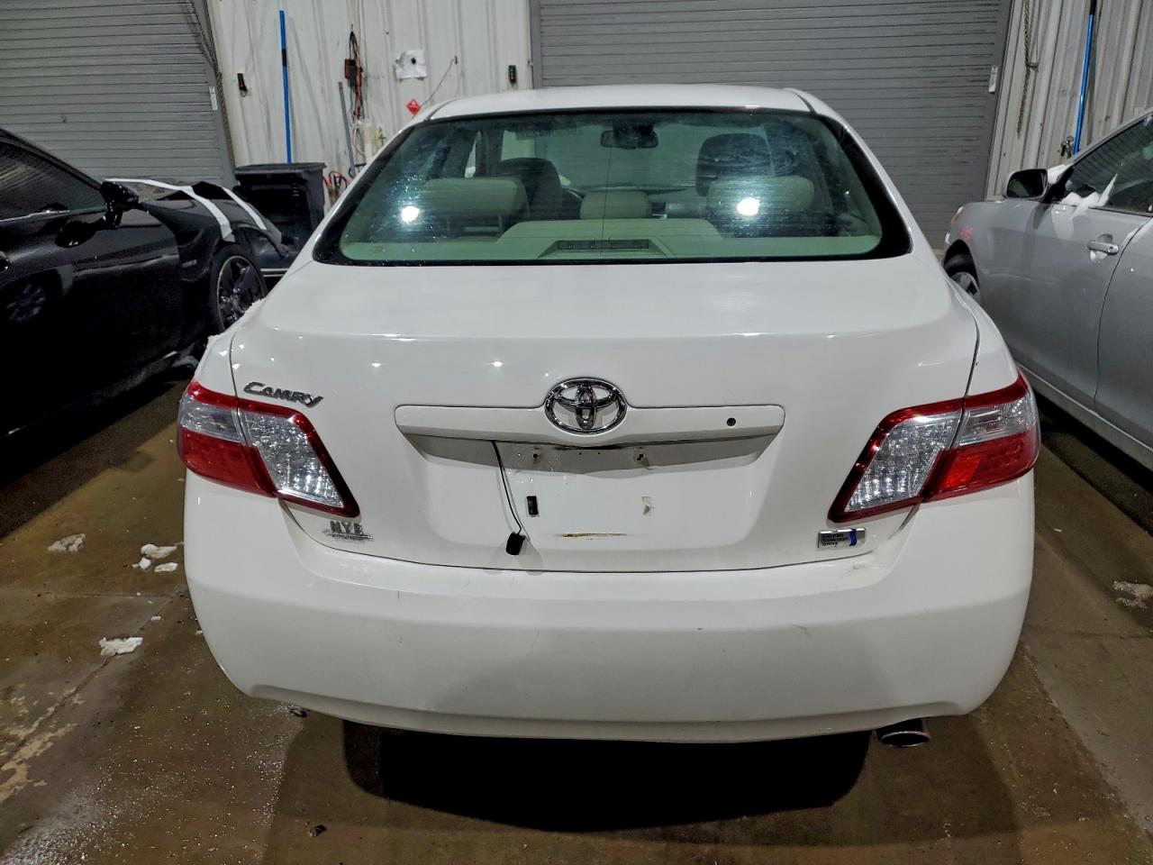 2009 TOYOTA CAMRY HYBRID photo 6