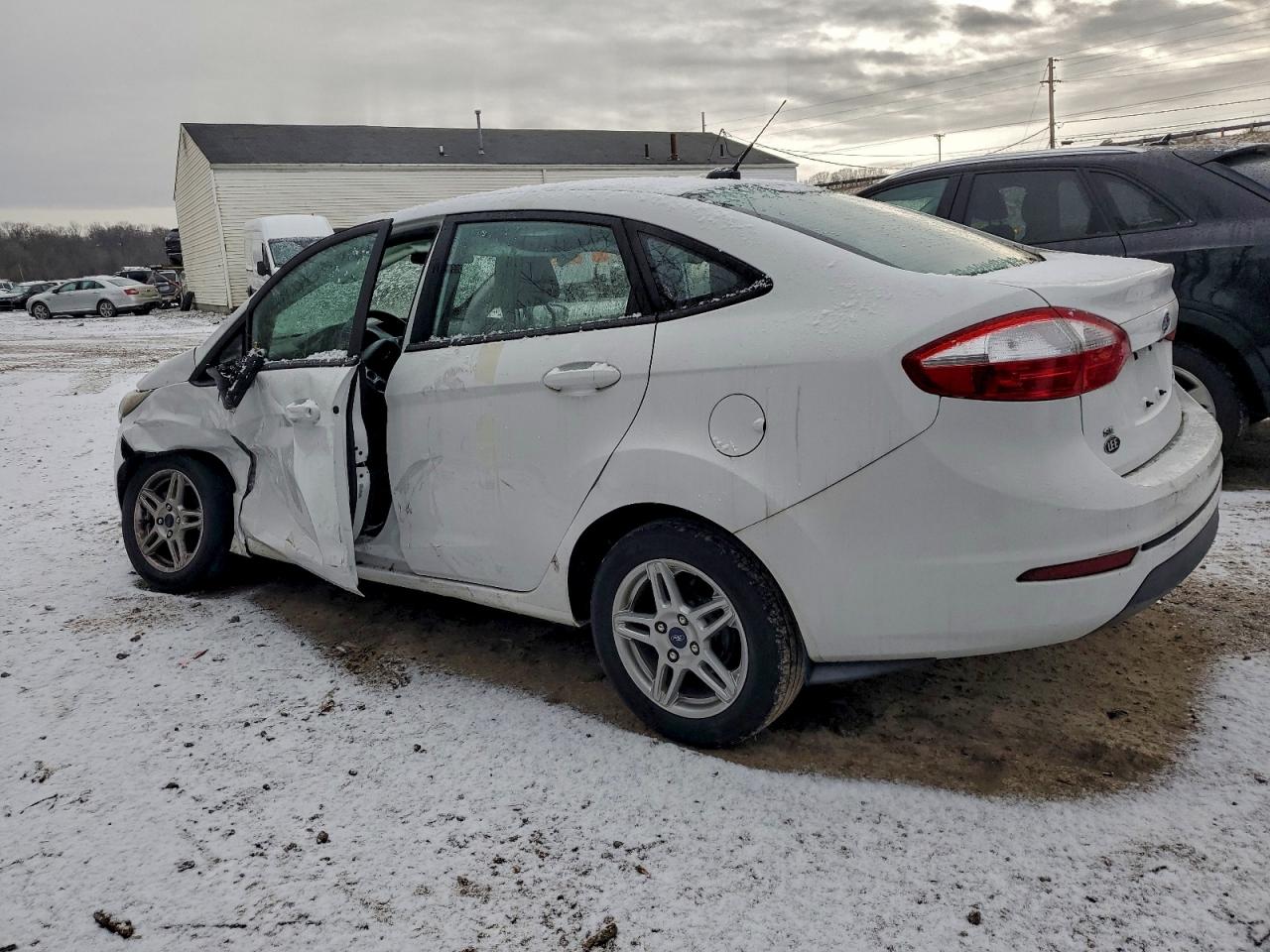 2019 FORD FIESTA SE photo 3