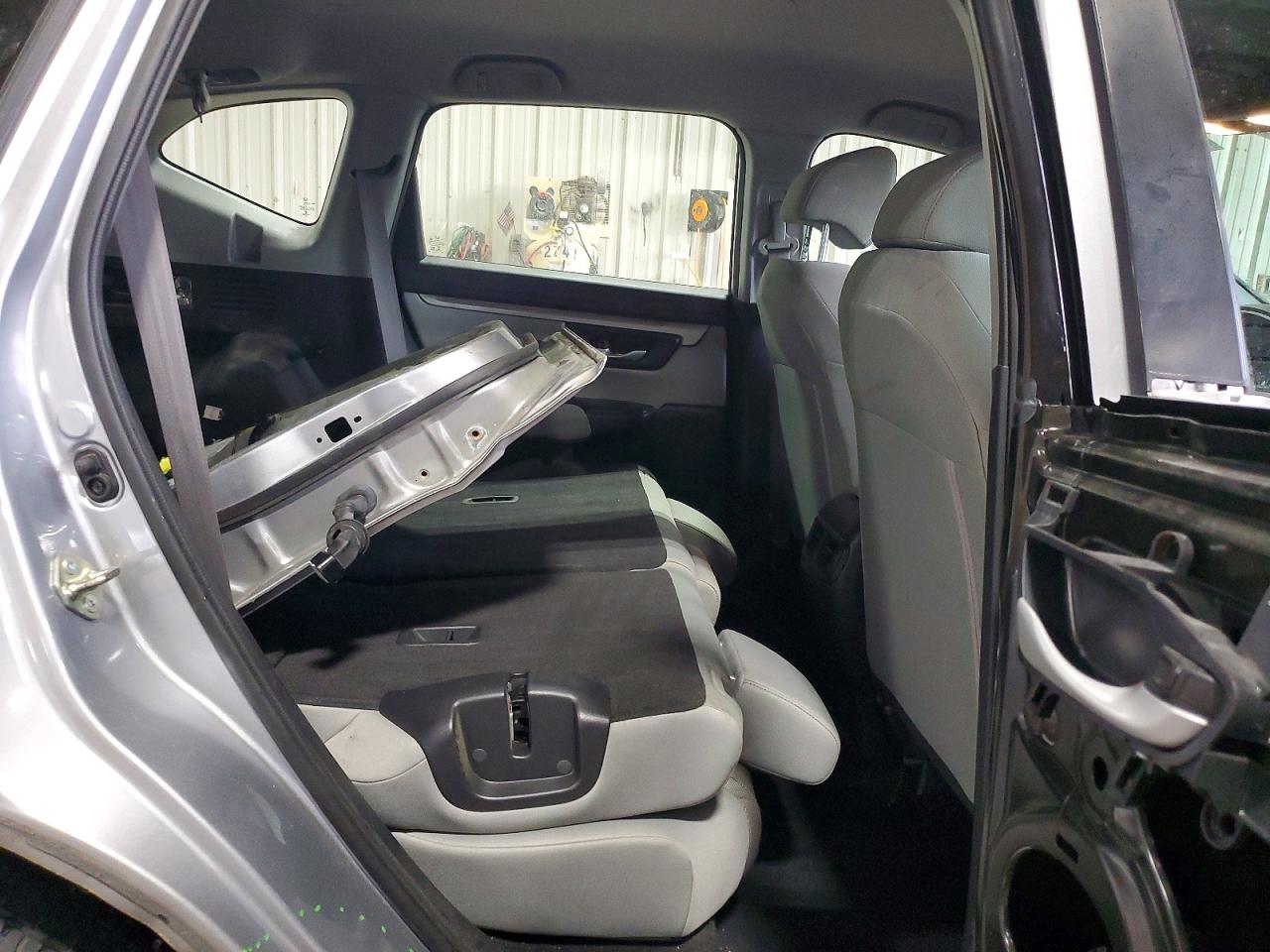 2019 HONDA CR-V LX photo 10
