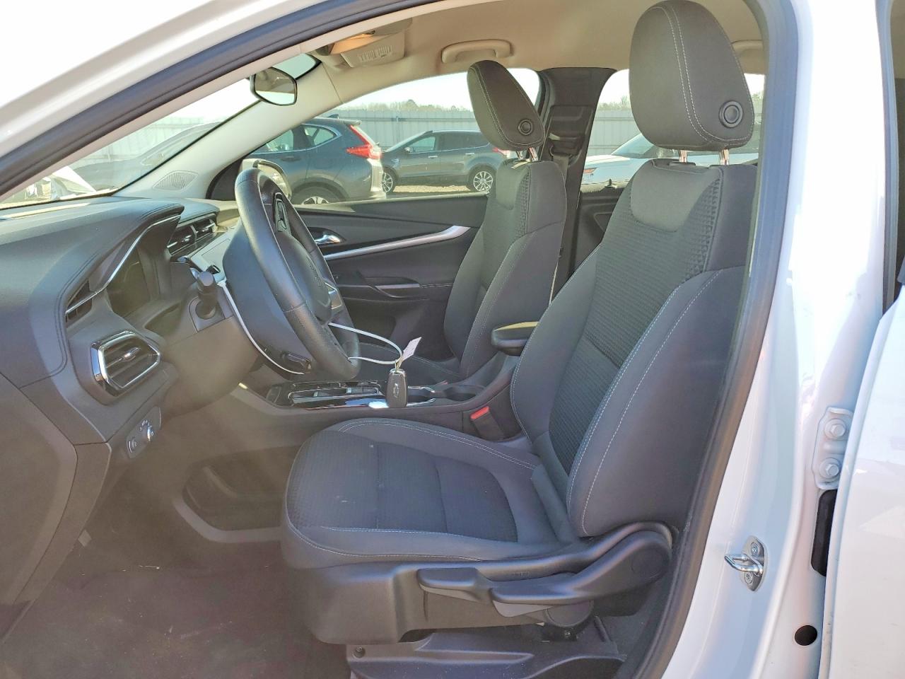 2023 CHEVROLET BOLT EUV LT photo 7