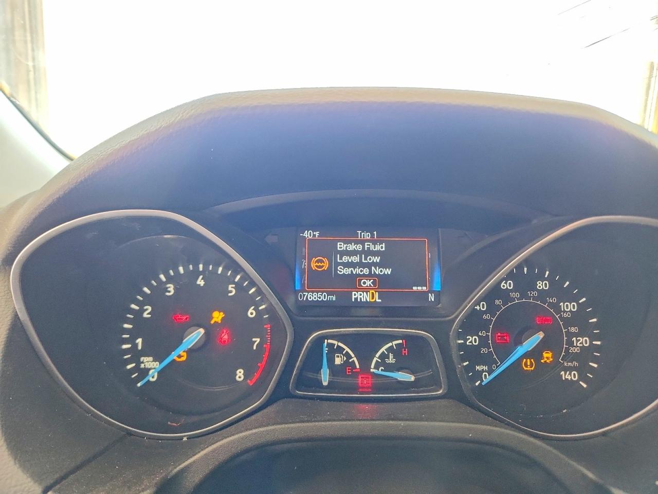 2017 FORD FOCUS SE photo 9