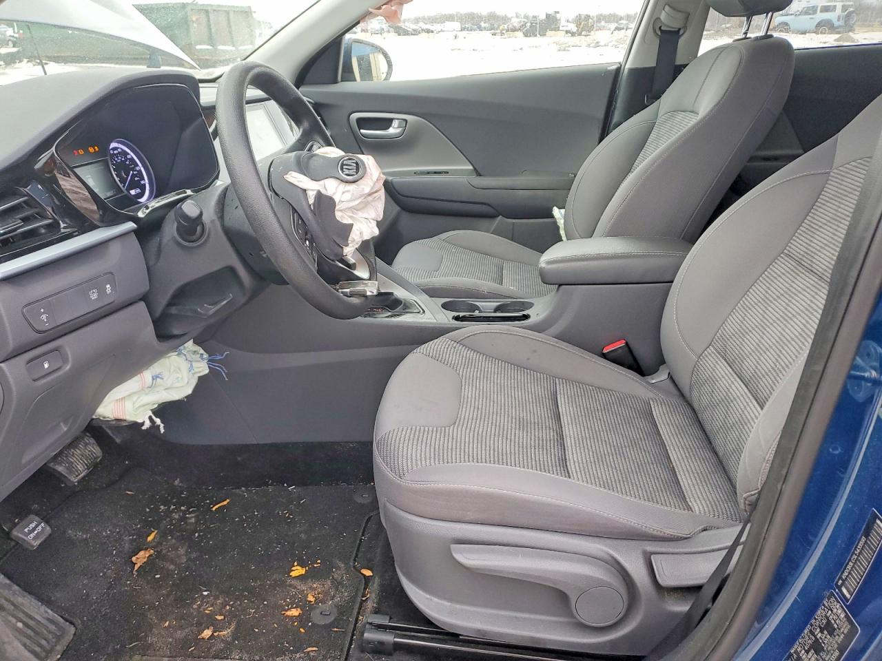 2020 KIA NIRO LX photo 7