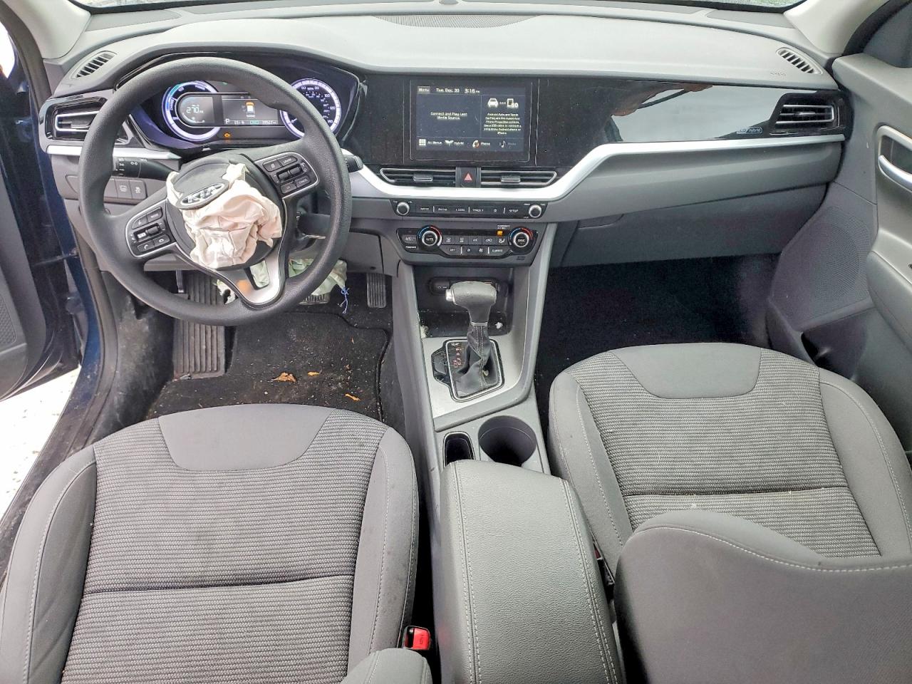 2020 KIA NIRO LX photo 8