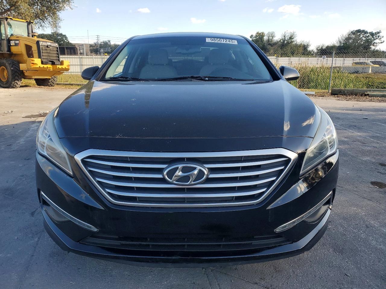 2015 HYUNDAI SONATA SE photo 9