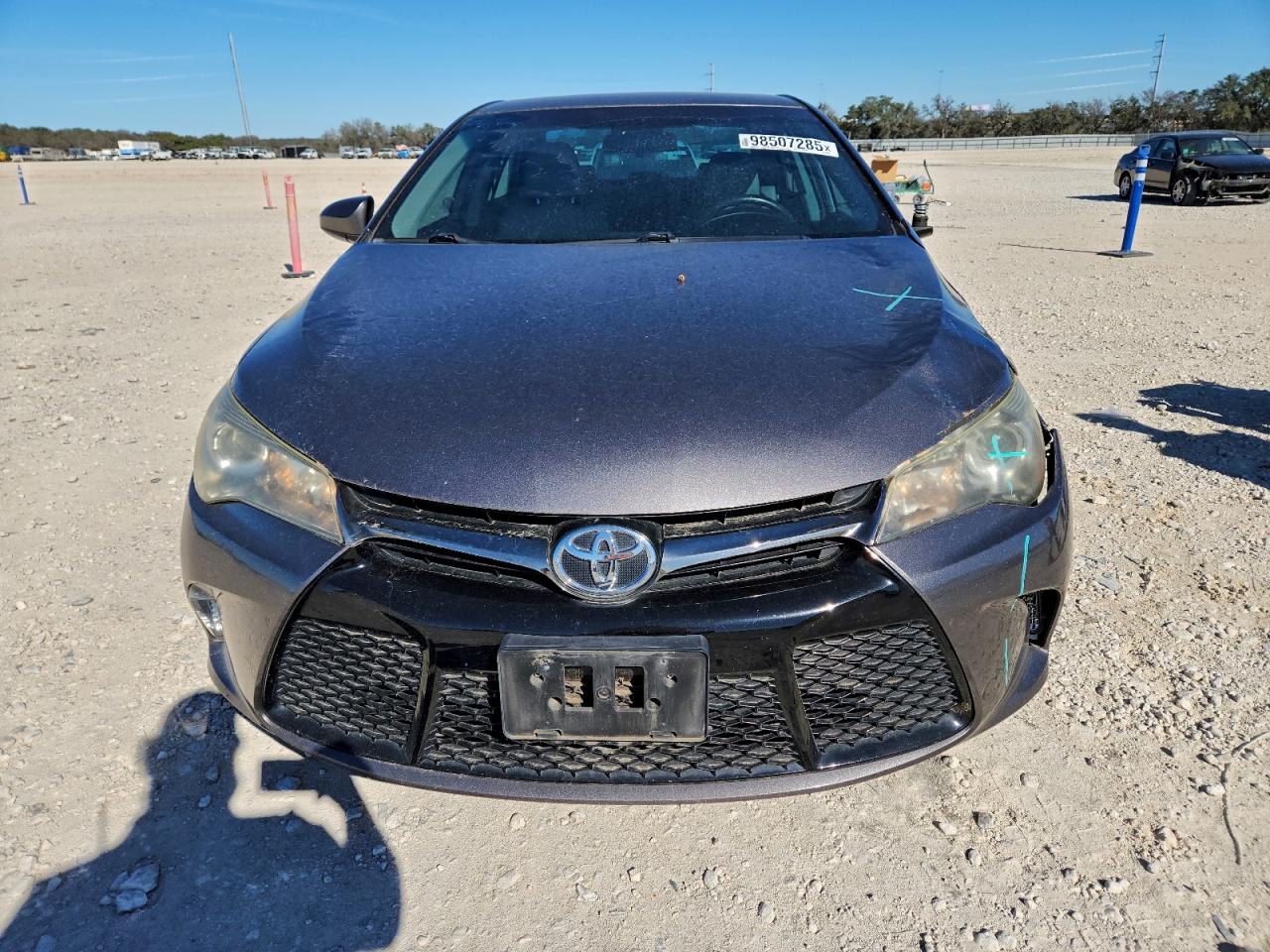 2016 TOYOTA CAMRY LE photo 5