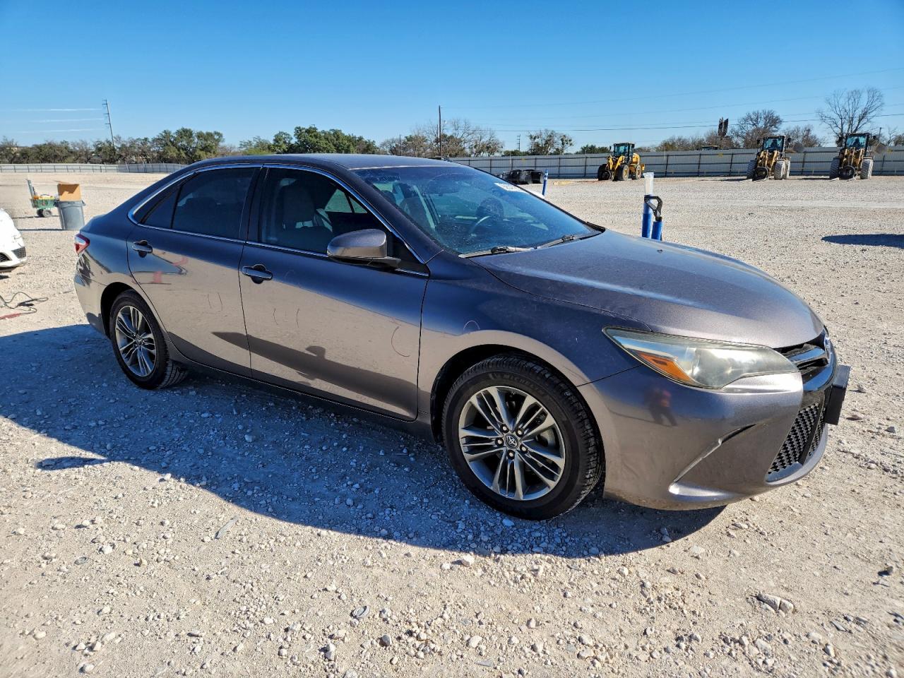 2016 TOYOTA CAMRY LE photo 4