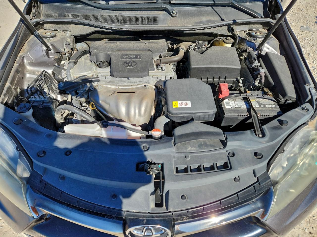 2016 TOYOTA CAMRY LE photo 11
