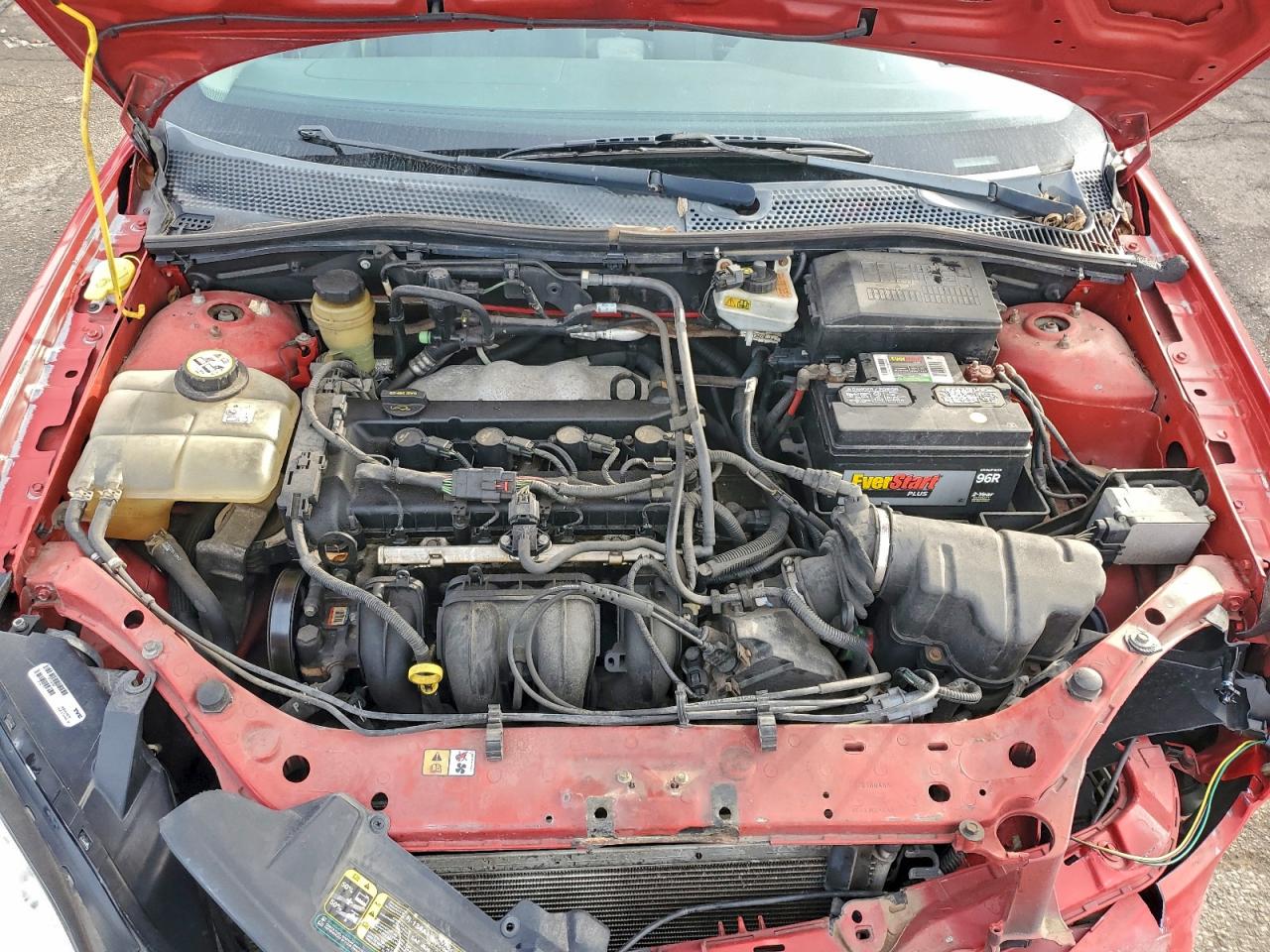2005 FORD FOCUS ZX4 photo 11