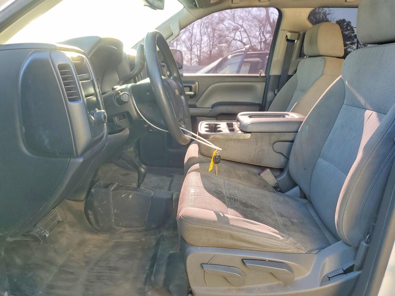 2018 CHEVROLET SILVERADO K1500 photo 7