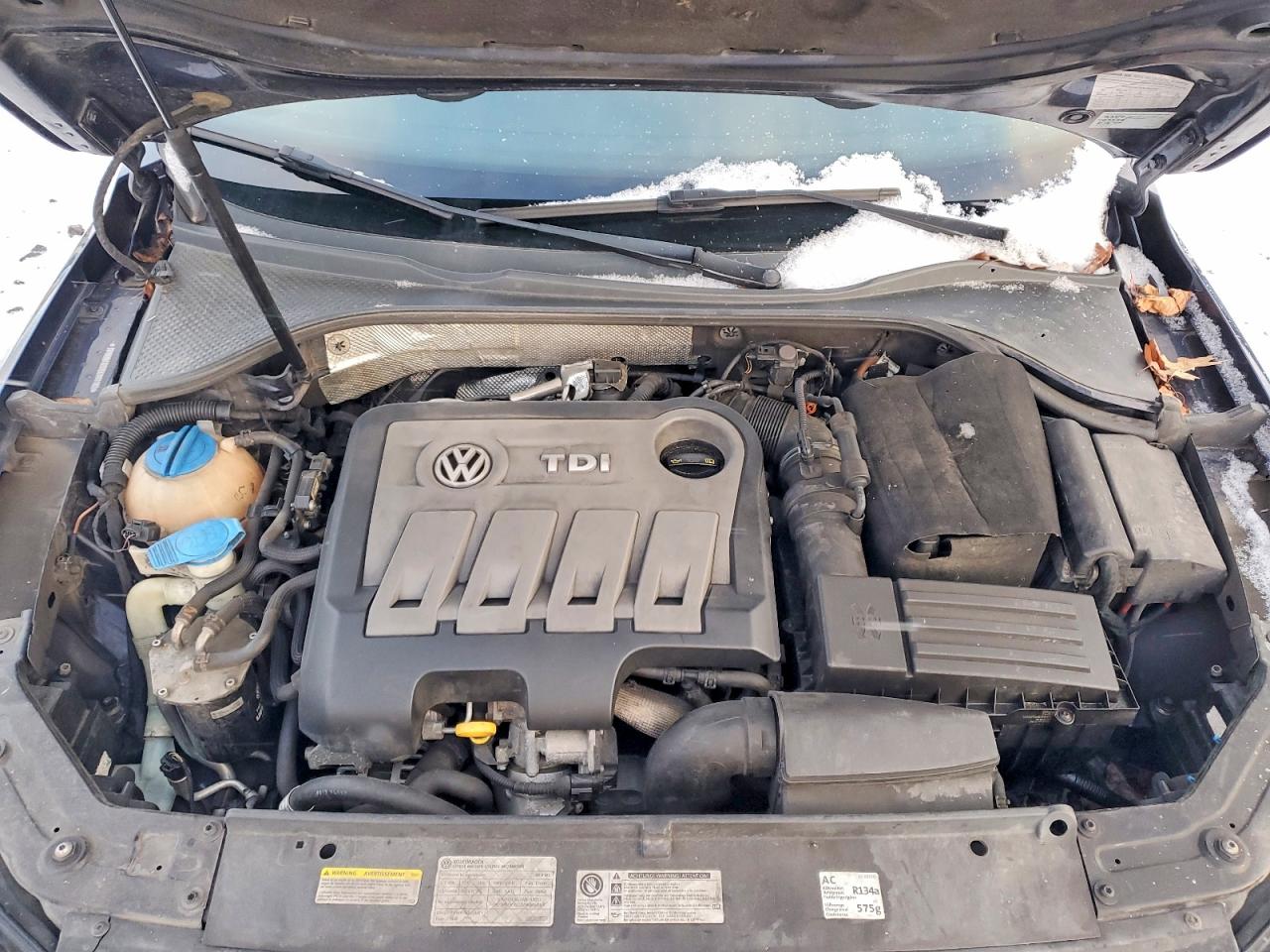 2014 VOLKSWAGEN PASSAT SE photo 11