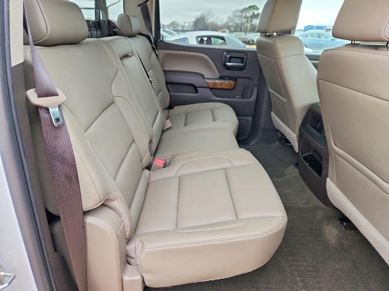 2017 GMC SIERRA K1500 SLT photo 19