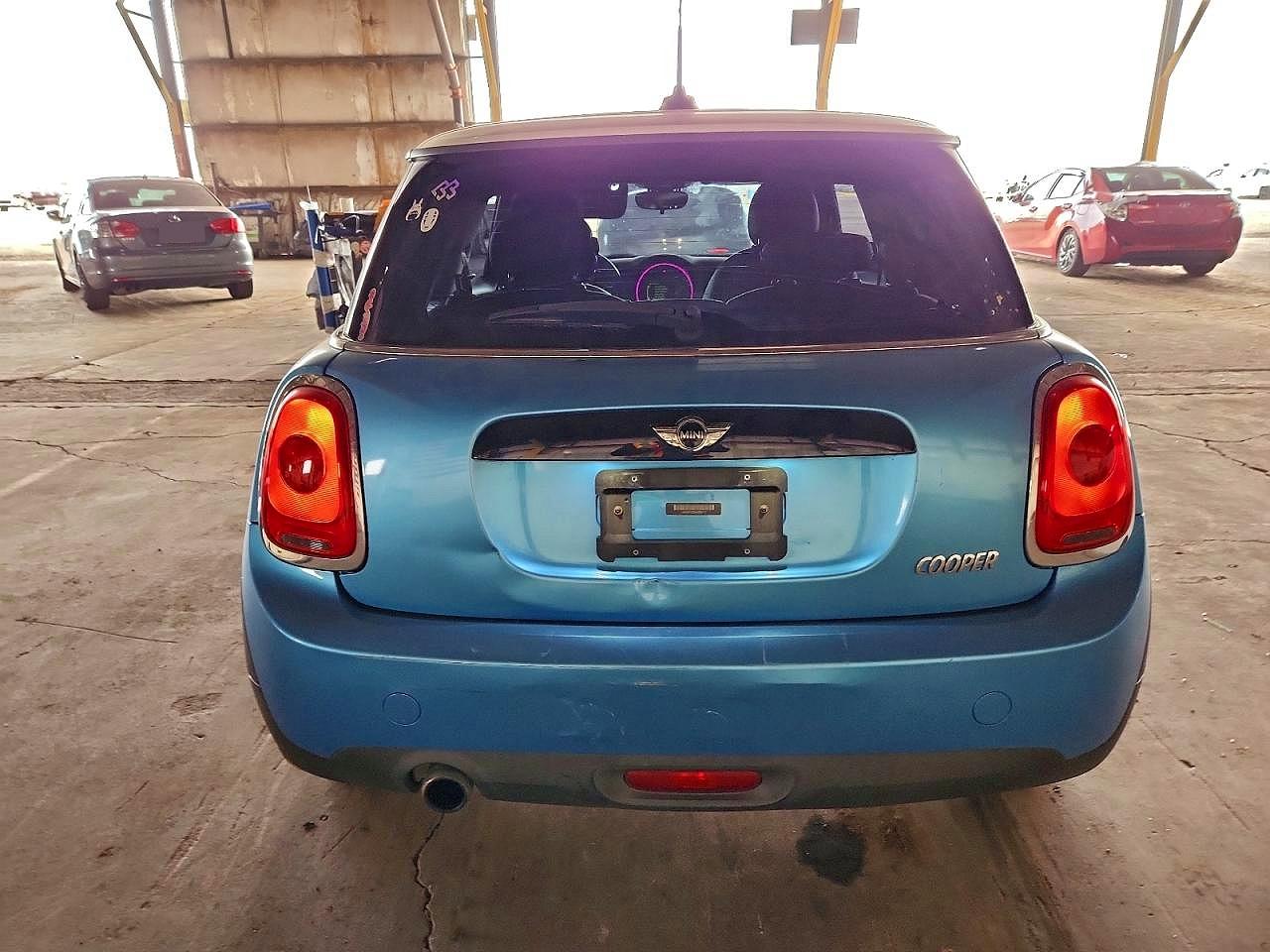 2017 MINI COOPER photo 6