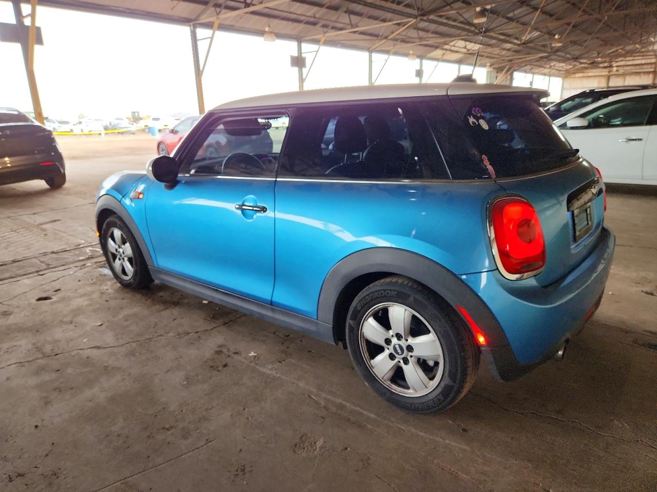 2017 MINI COOPER photo 2