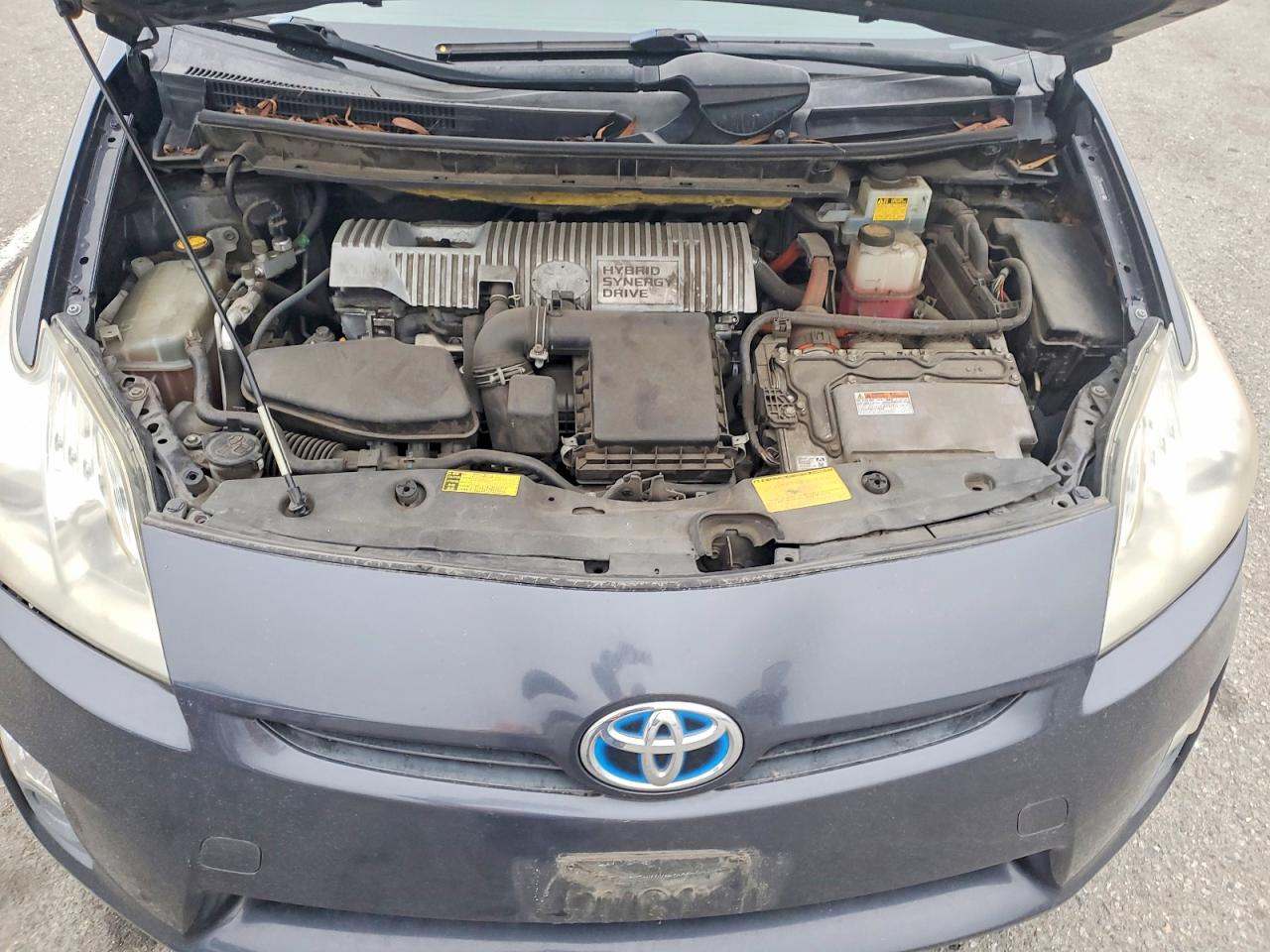 2011 TOYOTA PRIUS photo 11