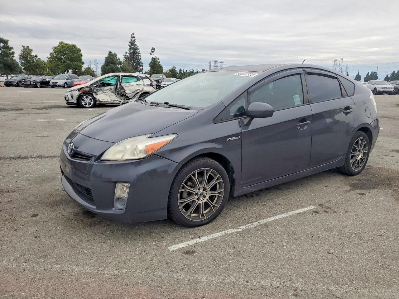 2011 TOYOTA PRIUS