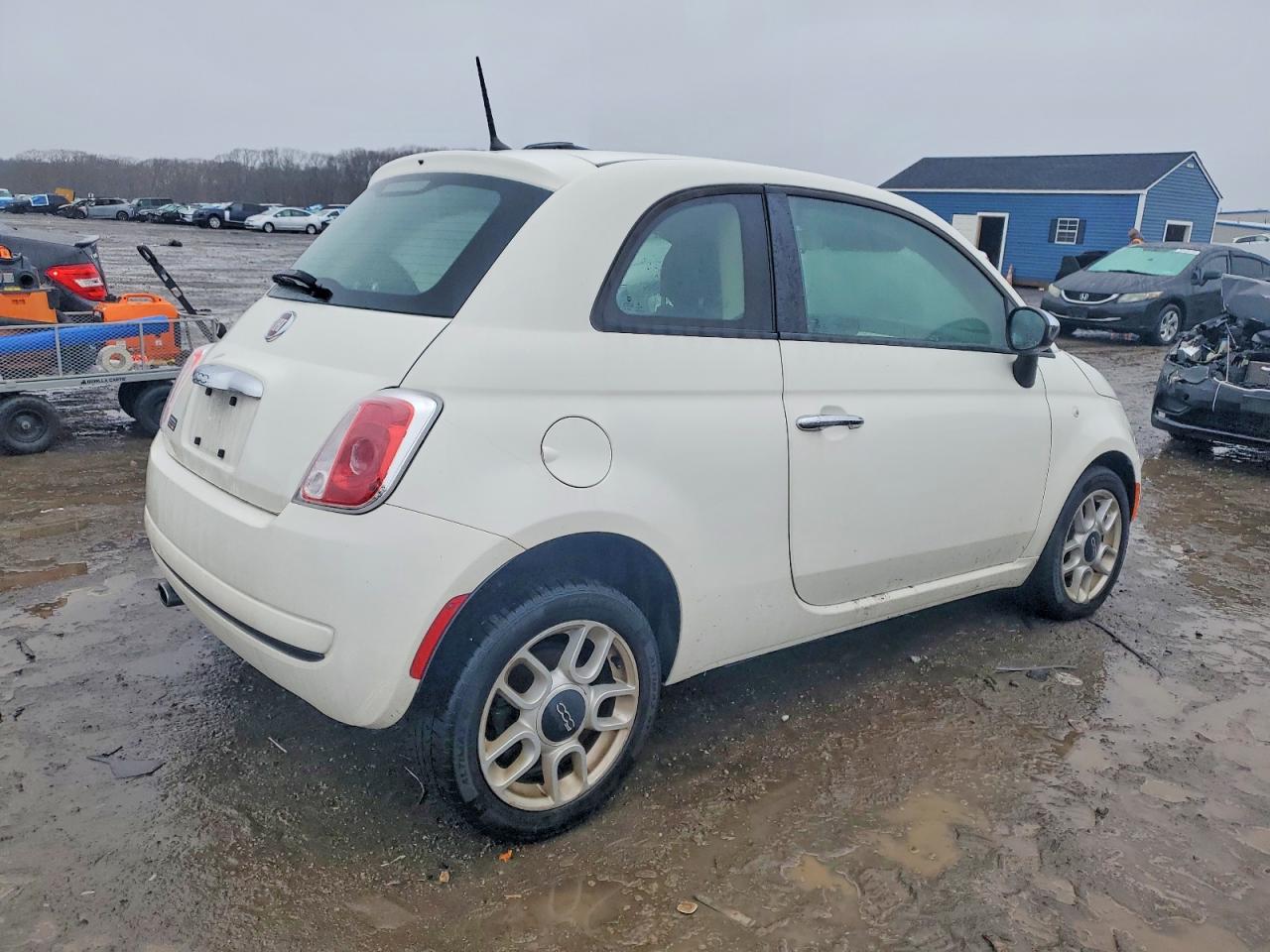 2015 FIAT 500 POP photo 3