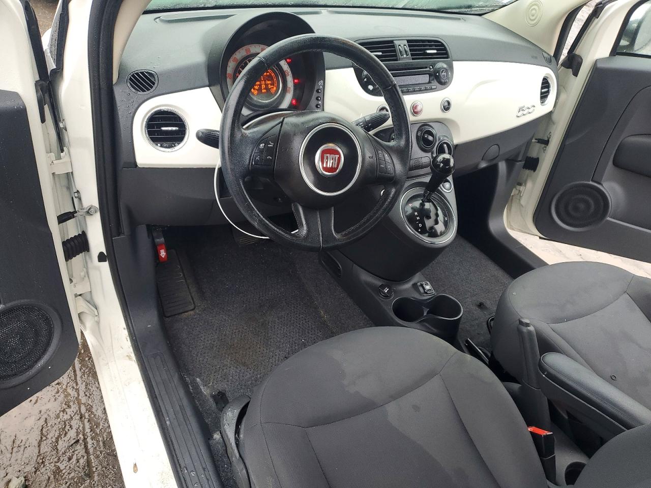 2015 FIAT 500 POP photo 8