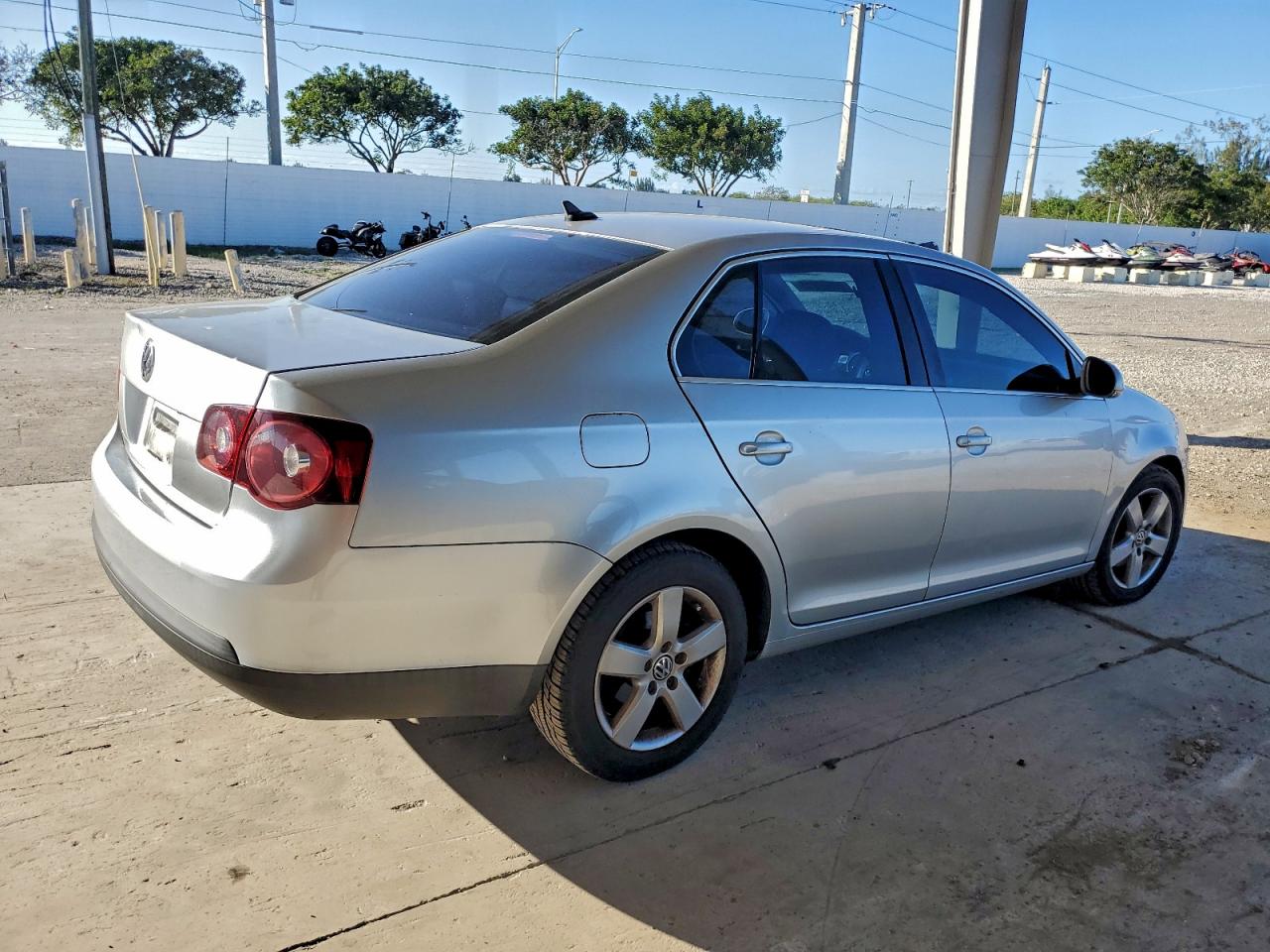 2008 VOLKSWAGEN JETTA SE photo 3