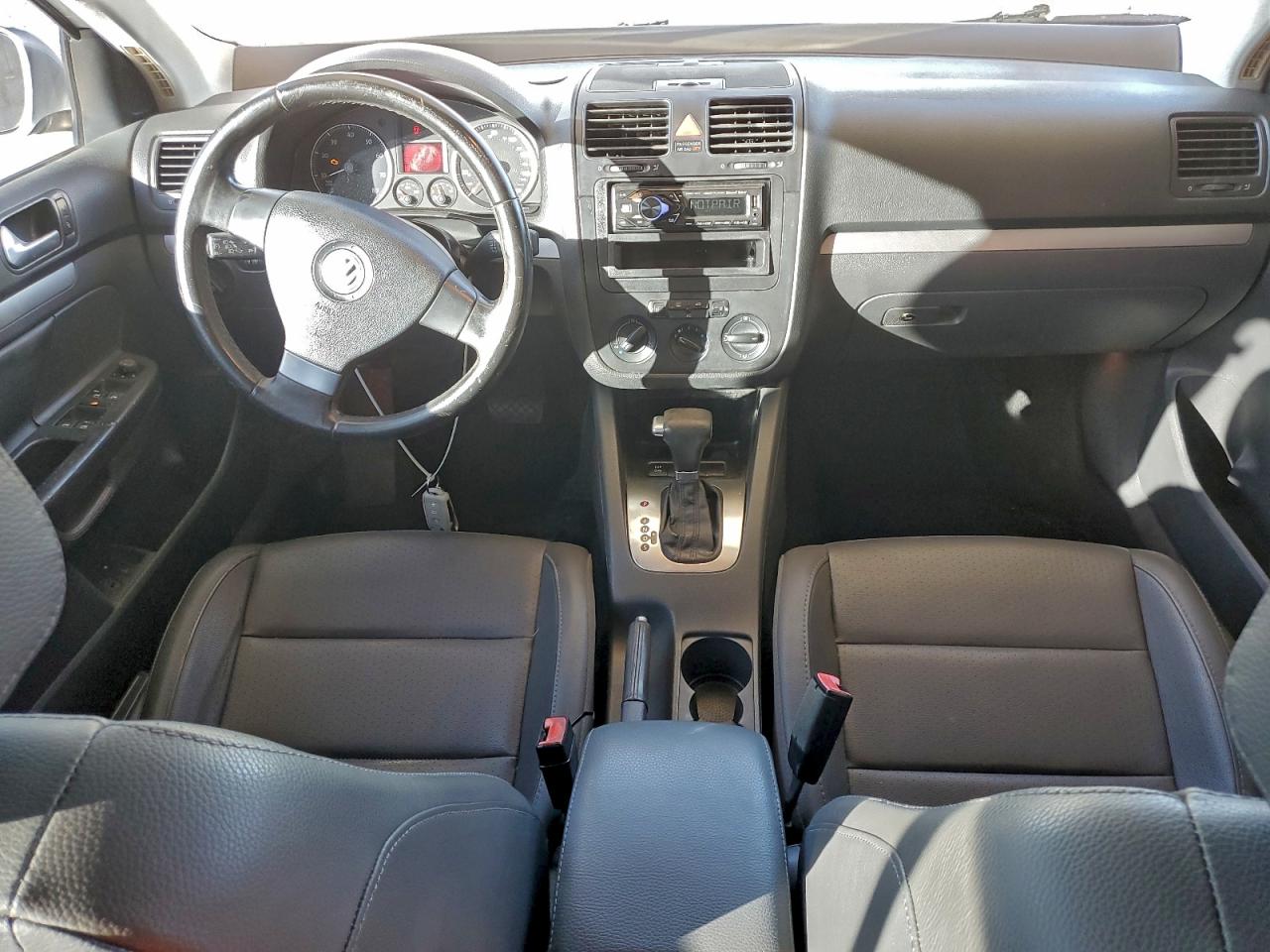 2008 VOLKSWAGEN JETTA SE photo 8