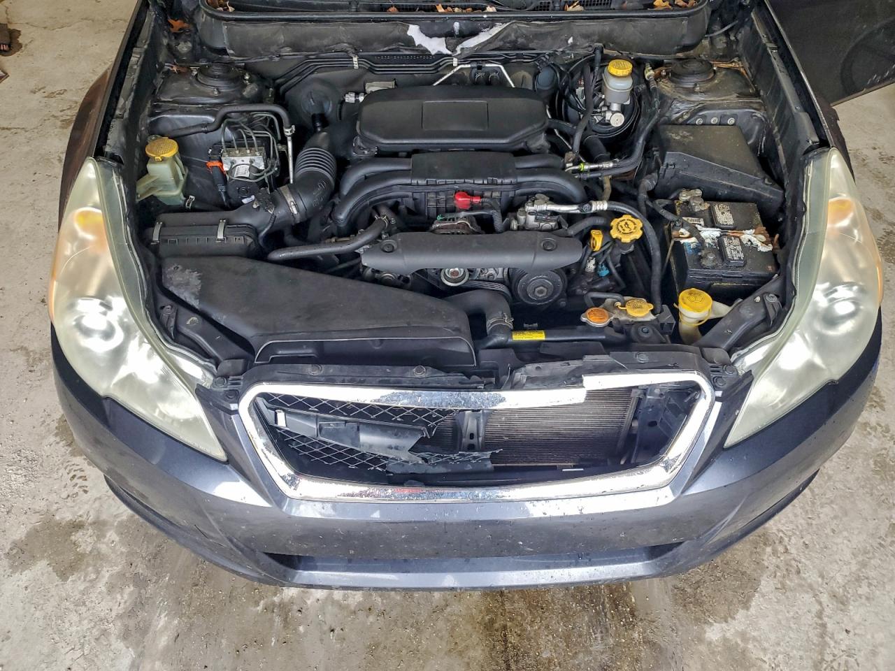 2011 SUBARU LEGACY 2.5I photo 11